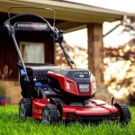Toro 60V Max 22-inch Recycler Personal Pace SmartStow Lawn Mower with 8.0Ah Battery - Image 3